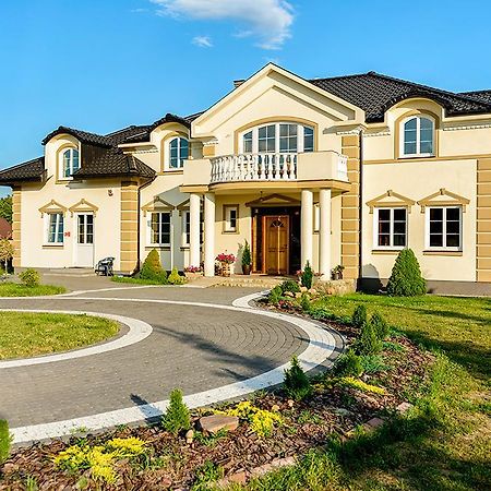 Apartmán Pensjonat Nad Struga Stryków Exteriér fotografie