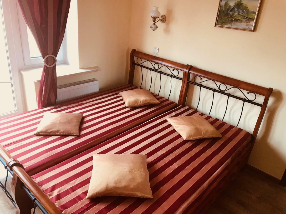 Apartmán Pensjonat Nad Struga Stryków Exteriér fotografie