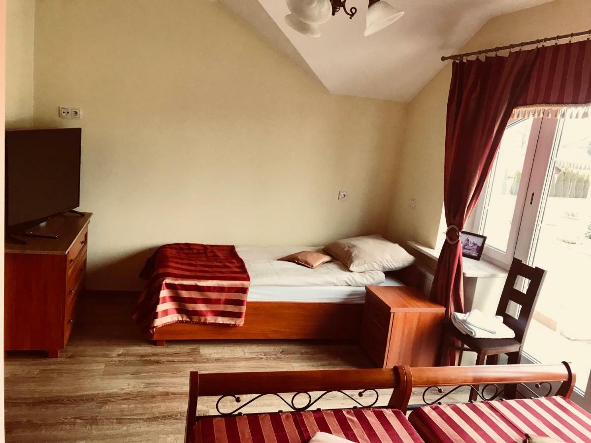 Apartmán Pensjonat Nad Struga Stryków Exteriér fotografie